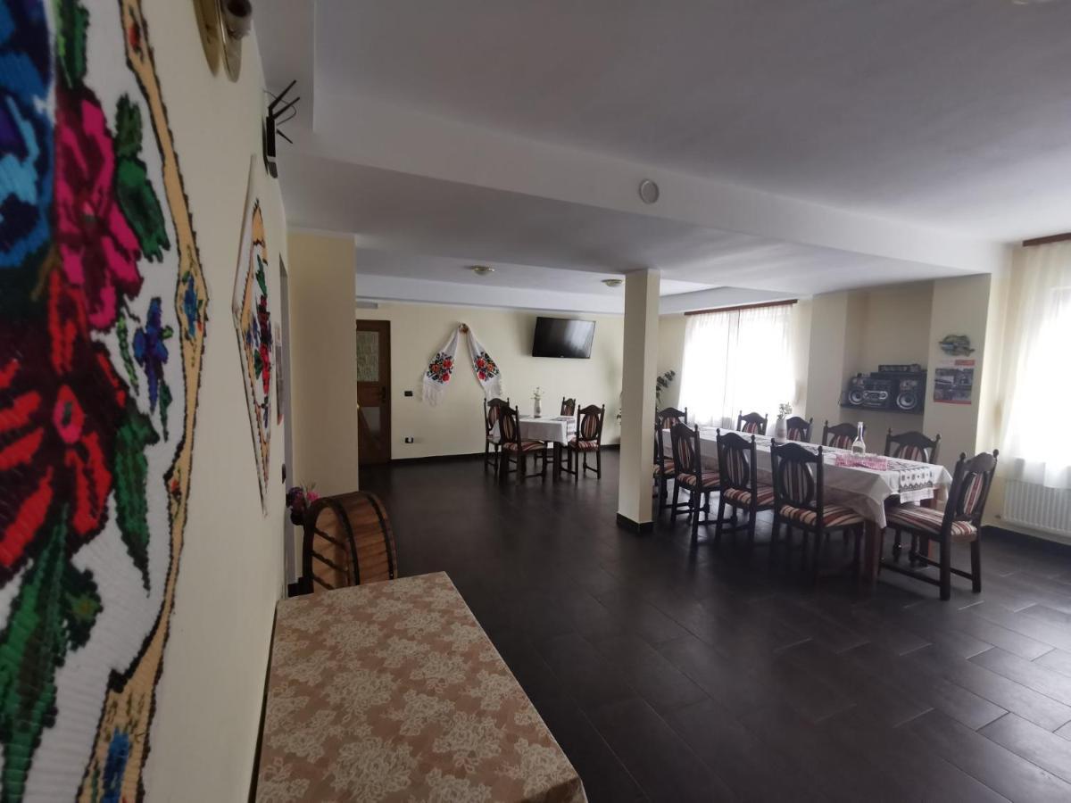 Cabana Cascada Cailor Hotel Borşa Buitenkant foto