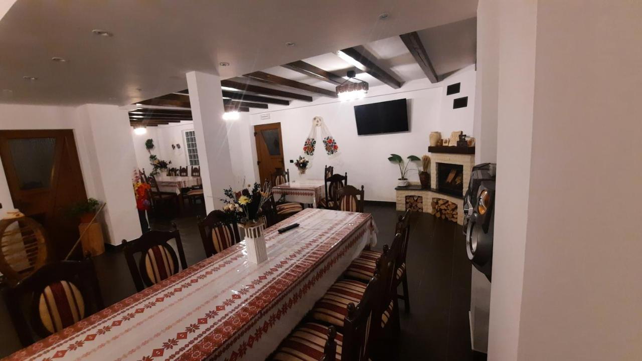 Cabana Cascada Cailor Hotel Borşa Buitenkant foto