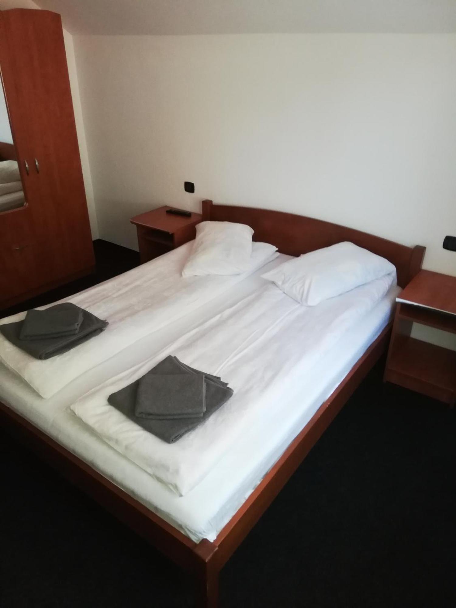 Cabana Cascada Cailor Hotel Borşa Kamer foto